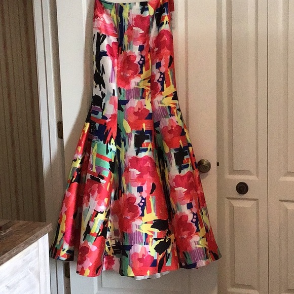 JOVANI TWO-PIECE MERMAID PROM DRESS - Picture 1 of 8